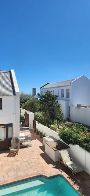 New Roosmarijn self-catering and Rooms