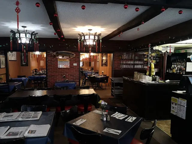 Golden Lake Chinese Restaurant