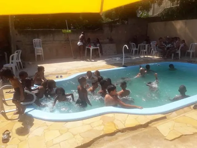 Piscina Bar Do Coroa