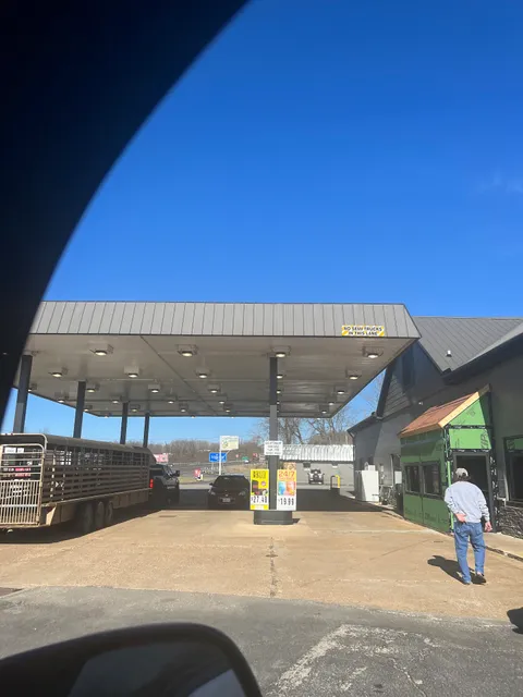 State Line Fuel Plaza