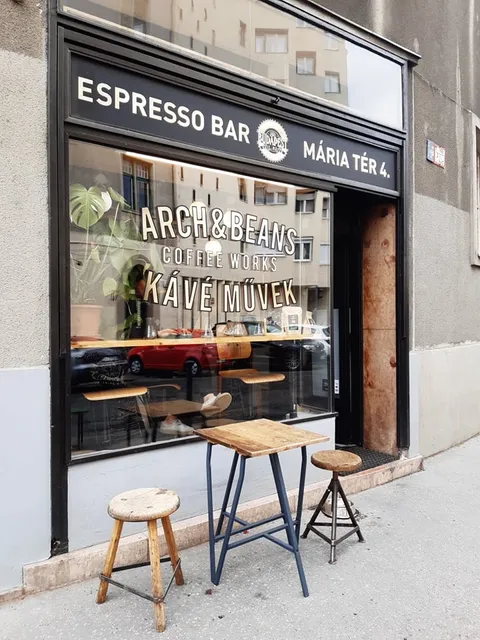SUPERBLACK ESPRESSO BAR & Micro Roastery