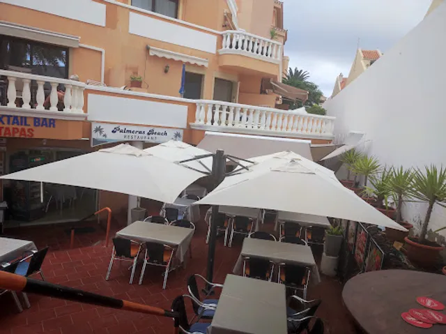 Palmeras Beach Restaurant