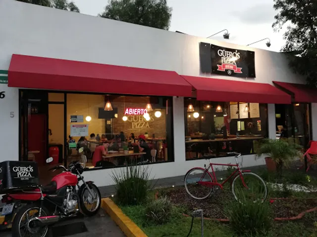 Güero's Pizza