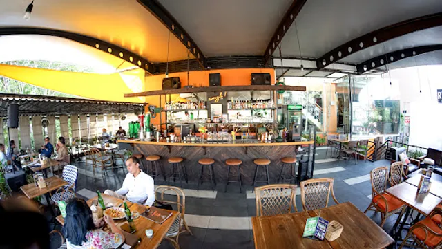 RV cafe 24 hours & Swingle Bar