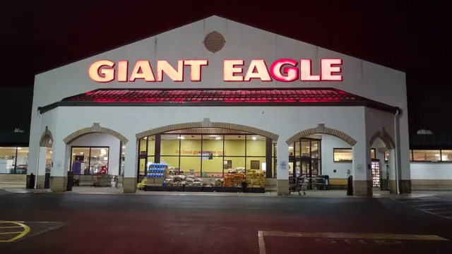 Giant Eagle Supermarket