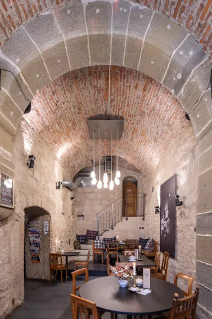 MARTA Cafe - Music - Bar