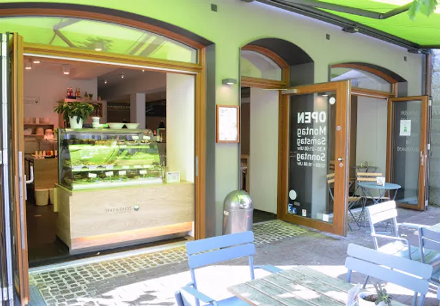 dean&david | Bowls, Salate, Curries & Snacks in Ulm, Hafengasse