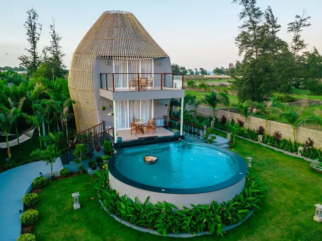 Lotus Villa - ECR Beach Resort & Resort With Swimming Pool