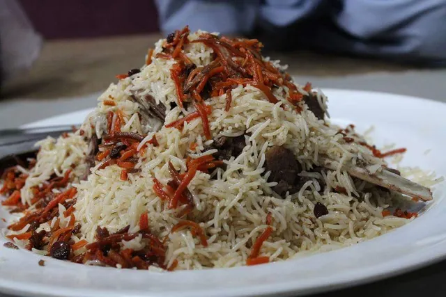 Larosh Shinwari Restaurant (New Shinwari )