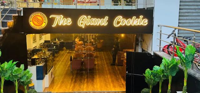 The Giant Cookie Café & Restaurant