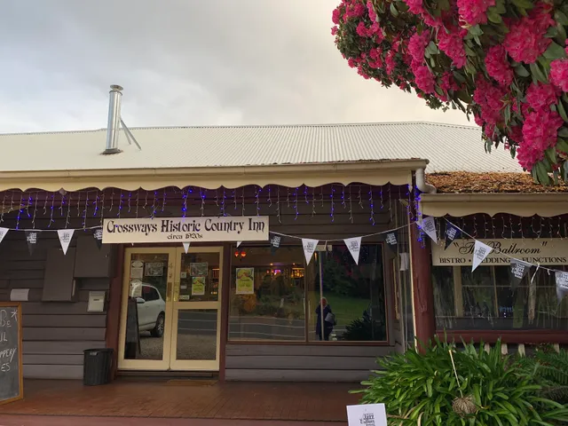 Crossways Historic Country Inn