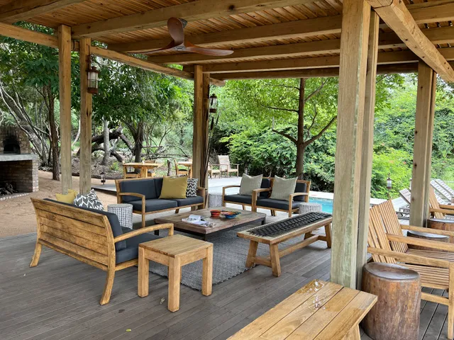 Bateleur Safari Camp