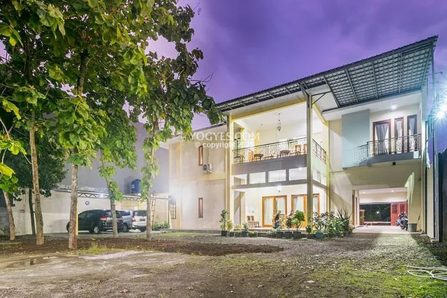 Ratmono Guest House dan Kost Eksklusif Jogja