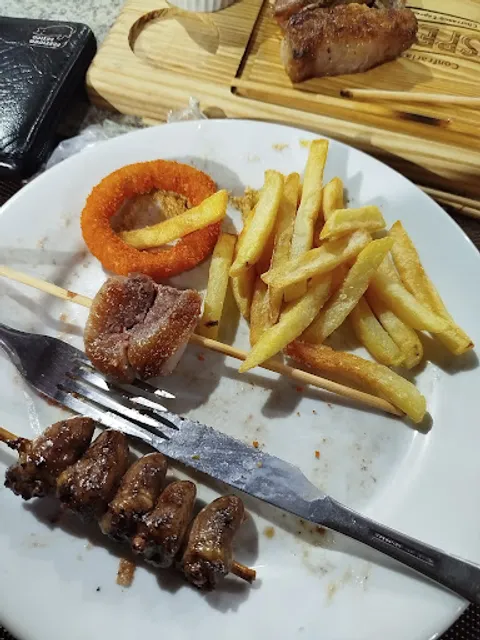 Confraria do Espetão - Buffet com Churrasco - Rodízio de Espetinhos - Churrasco para levar