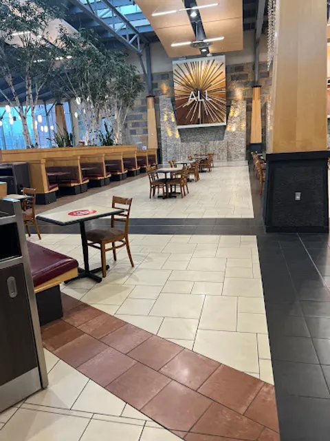 Crossroads Center Food Court