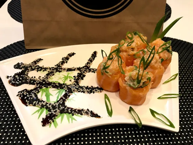 Restaurante Japonês - HOLY TEMAKI