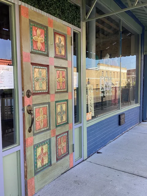 The Lil’ Farmhouse Market