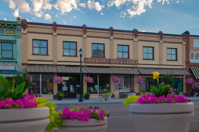 Anderson's Seed & Garden