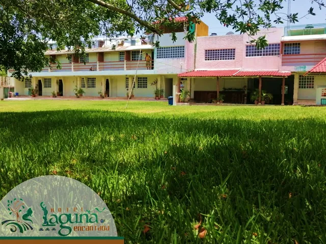 Hotel Laguna Encantada