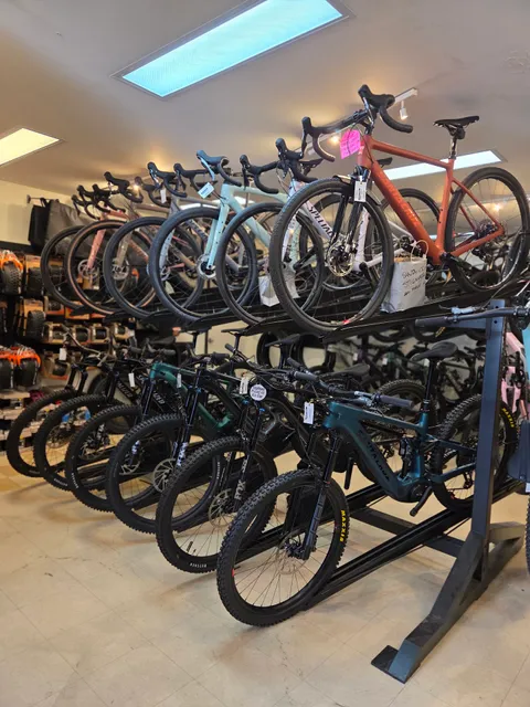 Cycle Logic - Revelstoke