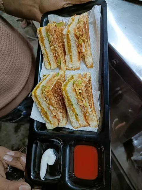 Foodie Friends Cafe & restro