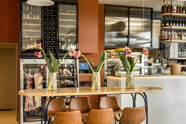 M15 Restaurant Bar & Sauny