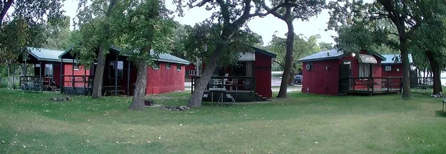 Roy Lake Resort & Lodge