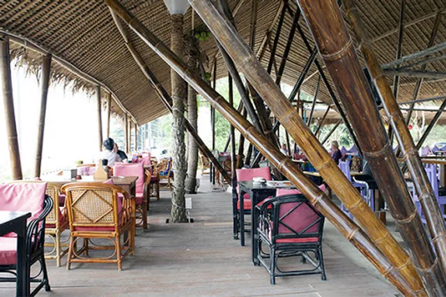 The Beach Restaurant ร้านอาหาร เดอะบีช