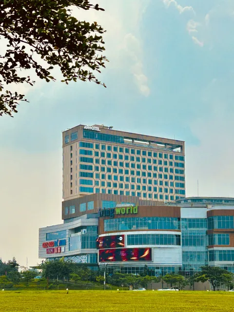 ARTOTEL Living World Kota Wisata