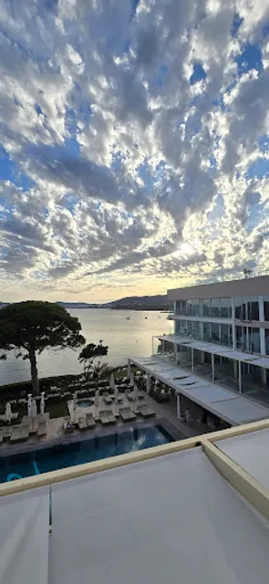 Radio ME Ibiza Rooftop Bar