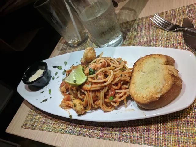 Calicanto Trattoria - Cocina Italiana, Pizza & Cafe