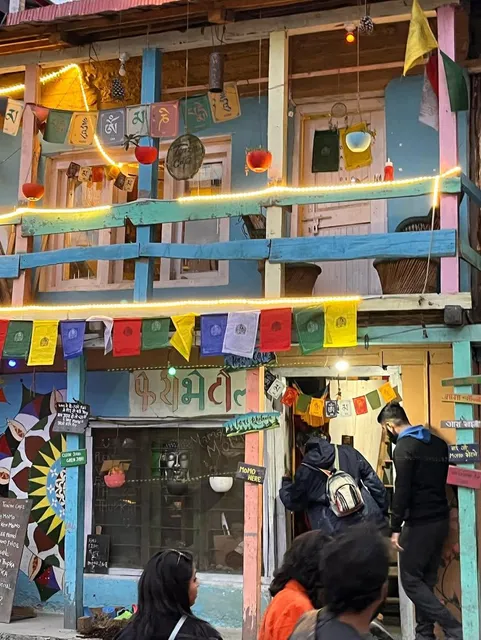 Tenzin Cafe - Feri Bhetaula...