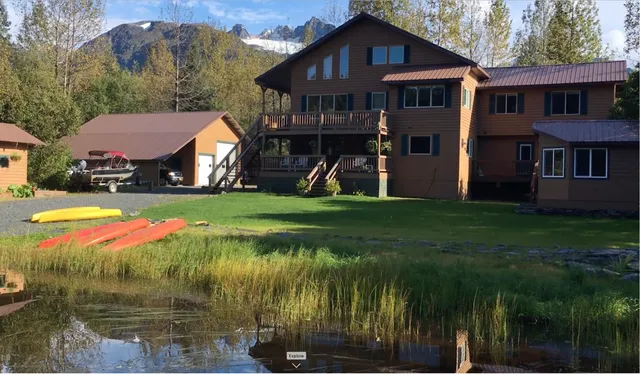Bear Lake Lodgings B&B, Seward, Alaska