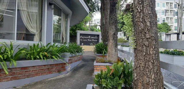 Sa-Nguan Malee Mansion