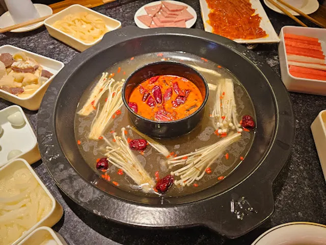 Tong Renli Hot Pot