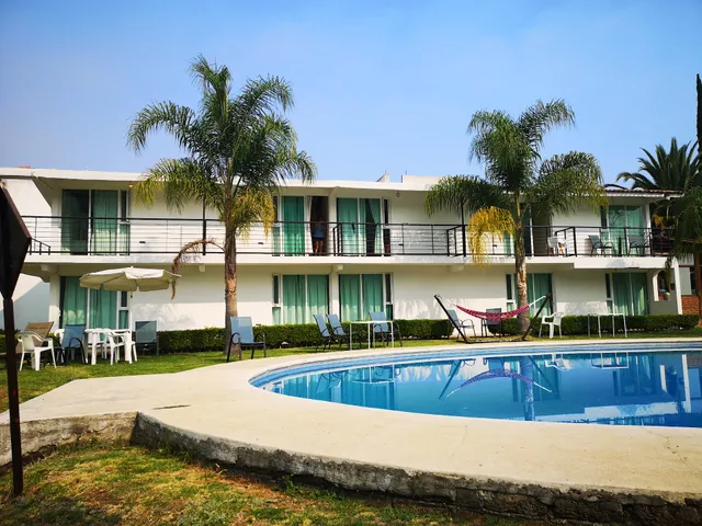 Hotel Brisas del Lago