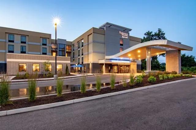 Fairfield by Marriott Inn & Suites Springfield Holyoke