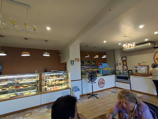 DulciNelly Huanchaco