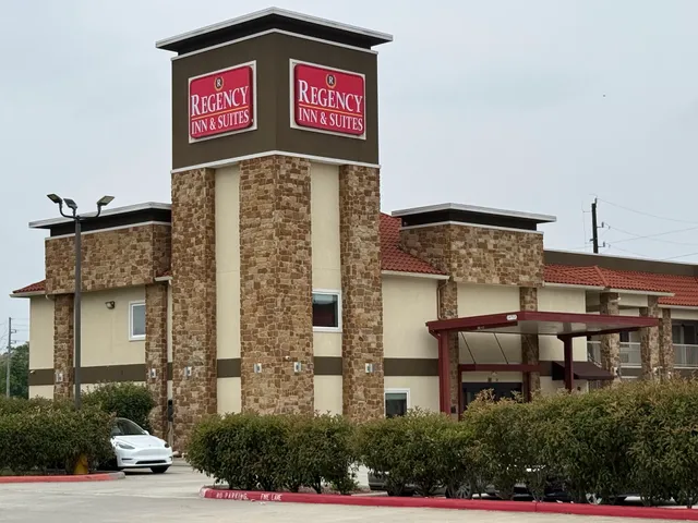 Regency Inn & Suites