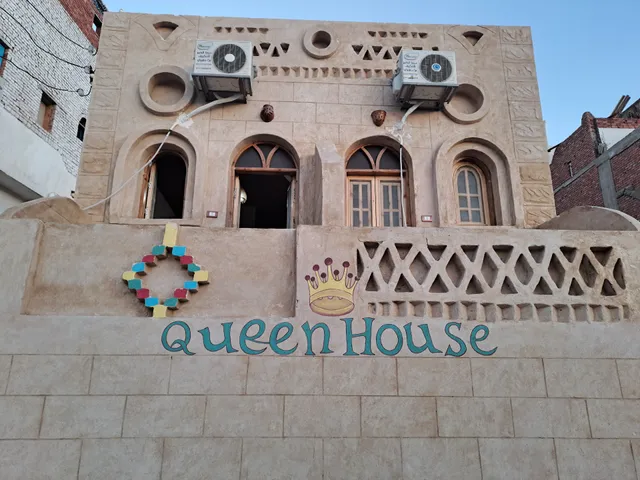 Queen House
