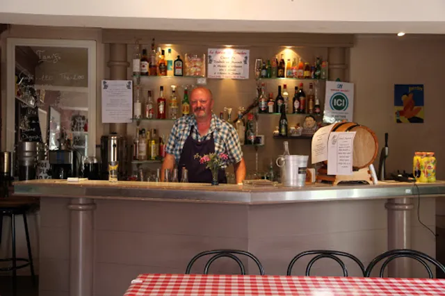 Le Bouchon en Beaujolais - Un service unique, un moment unique !