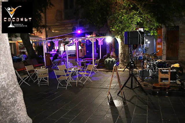 Coconut Cocktails Bar, Aperitivi, Cocktails, Piadina Romagnola, Lunch bar, Gelateria