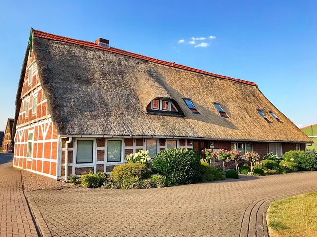 Ferienwohnung Armhold | Urlaub unterm Reetdach