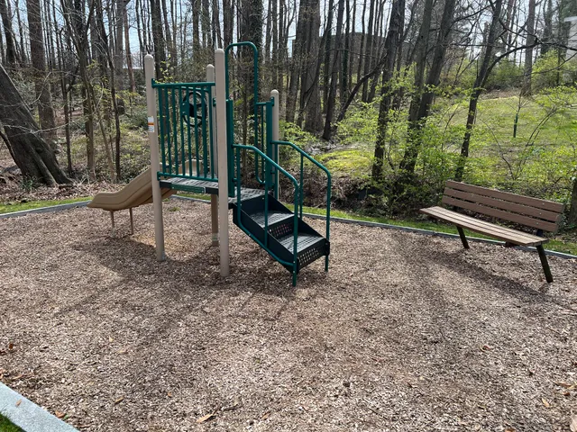 Colvin Run #12 Small Play Area Age 2-5