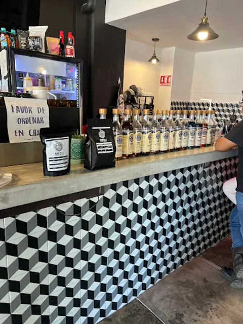 DiezTreinta Coffee Club