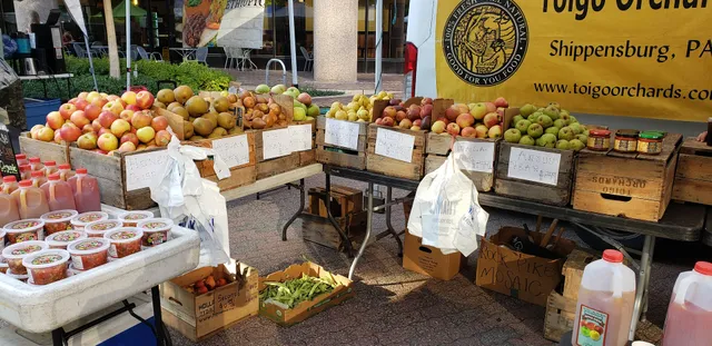 FRESHFARM Crystal City Market