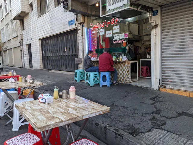 Valiasr Dizi And Breakfast