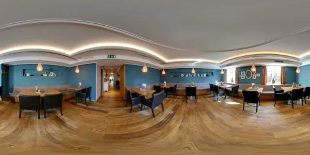 Seven | Café - Restaurant - Bar