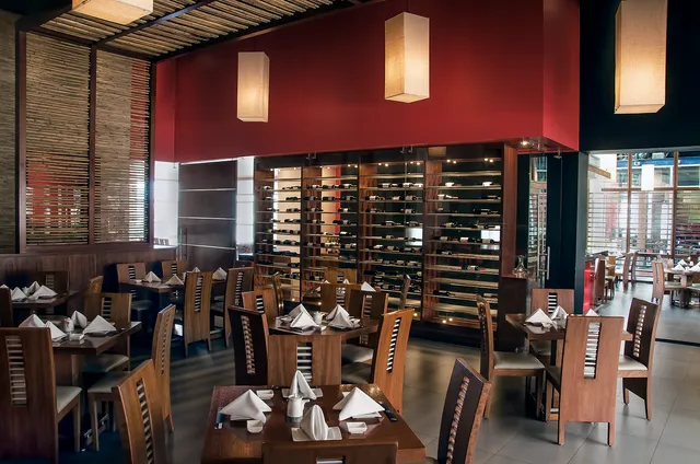 NOE sushi bar - C. C. Plaza de las Américas