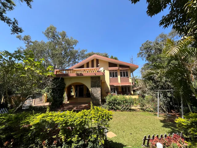 Parsi Heritage Villa